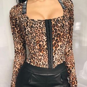 I.AM.GIA CHELSEA CORSET LEOPARD TOP SIZE SMALL